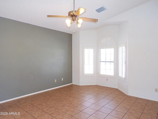 Building Photo - 4441 S Pueblo Ave