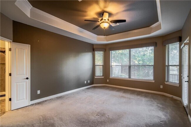 Building Photo - 307 Elderberry Rd