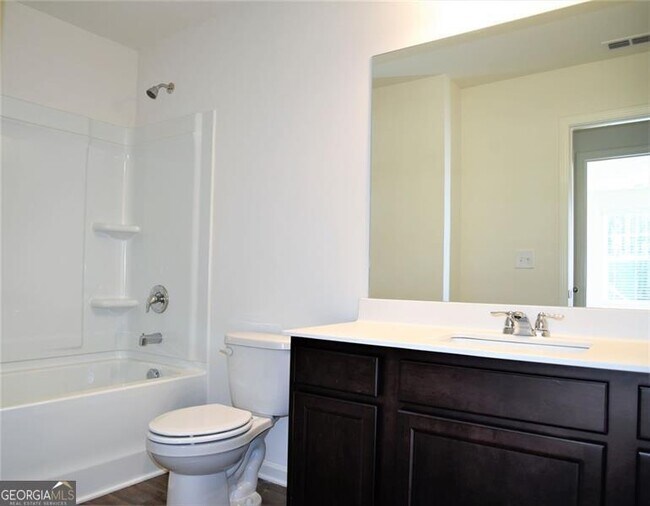 Building Photo - 4374 Kendrick Cir