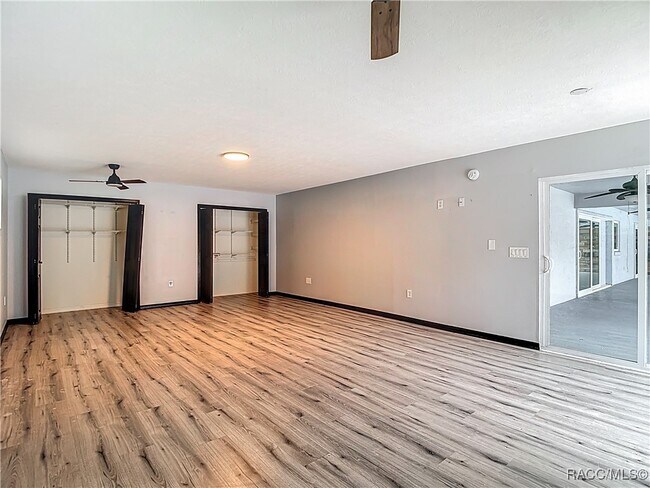 Building Photo - 884 W Massachusetts St