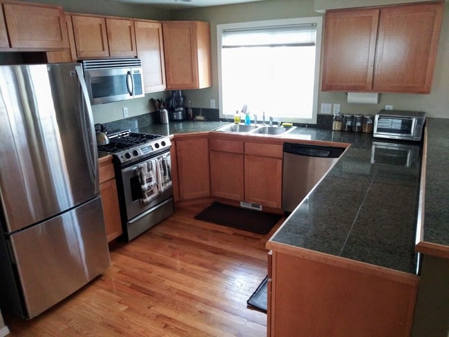 Building Photo - 8531 Midvale Ave N