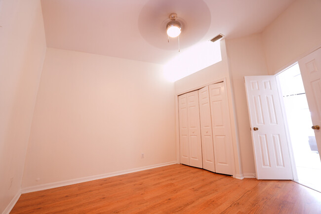 Building Photo - 828 Belville Blvd
