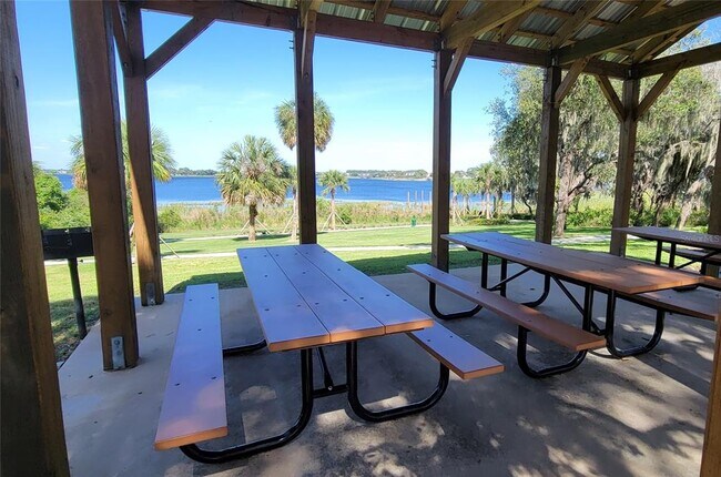 Building Photo - 17415 Bal Harbour Dr