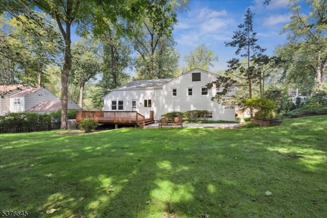 Building Photo - 19 Braidburn Way