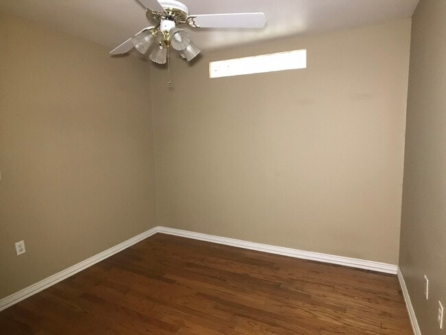 Building Photo - 3Bed/2Bath In Cimarron now Available!