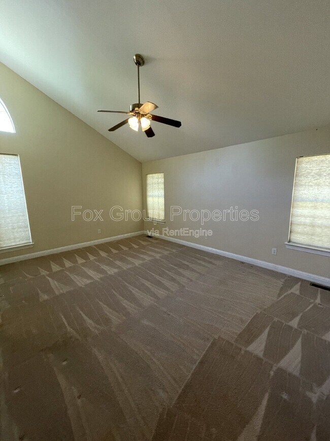 Building Photo - 20329 Berry Cir