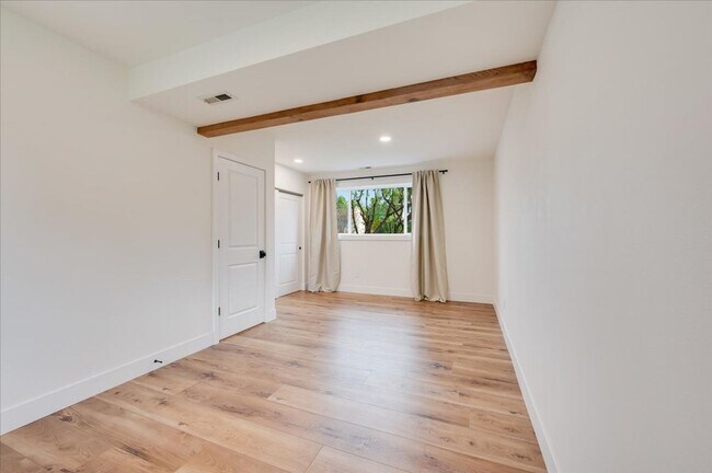 Building Photo - 3bd/2ba Bothell Home
