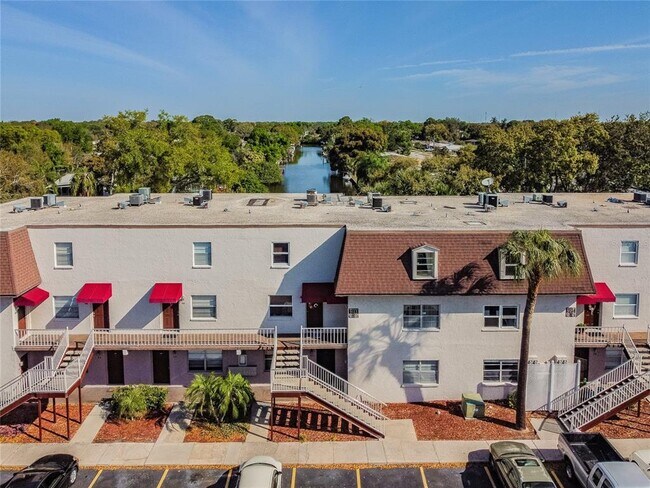 Building Photo - 9125 Tudor Dr
