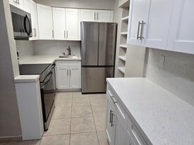 Building Photo - 8701 SW 141st St