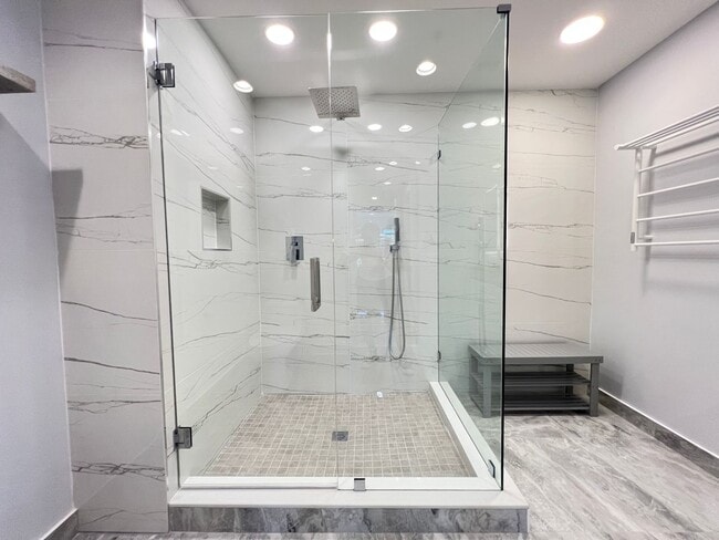 Building Photo - Beautiful 4 Bed 4.5 Bath luxury Townhouse with Elevator located by the Beach Lauderdale by the Sea