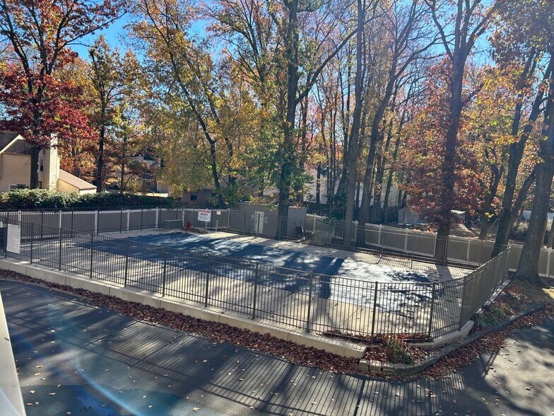 Building Photo - 111 Chestnut St