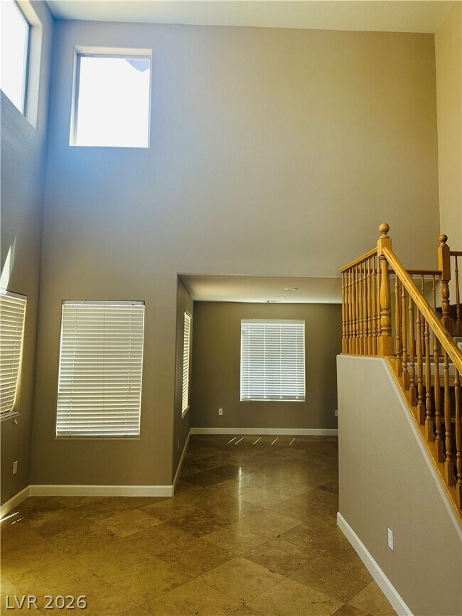 Building Photo - 5071 Penryn Ct