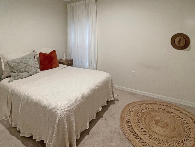 Building Photo - 307 Millstone Ct