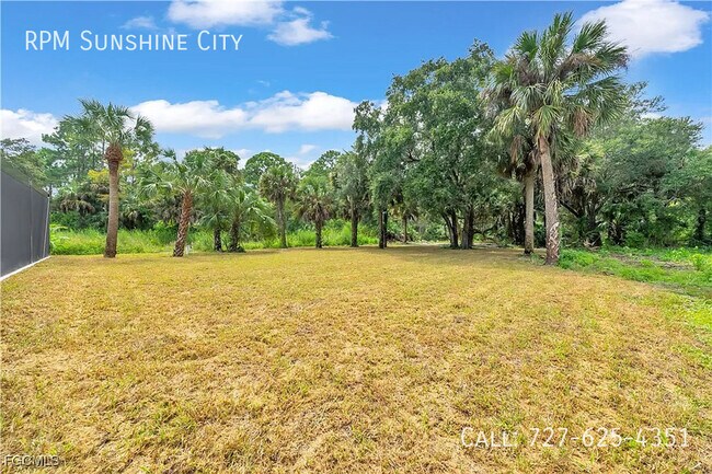 Building Photo - 2719 2nd St NW