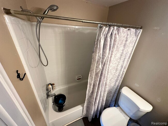 Building Photo - 41729 Broquet Dr