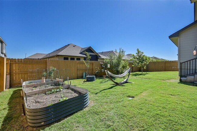 Building Photo - 117 White Steppe Way