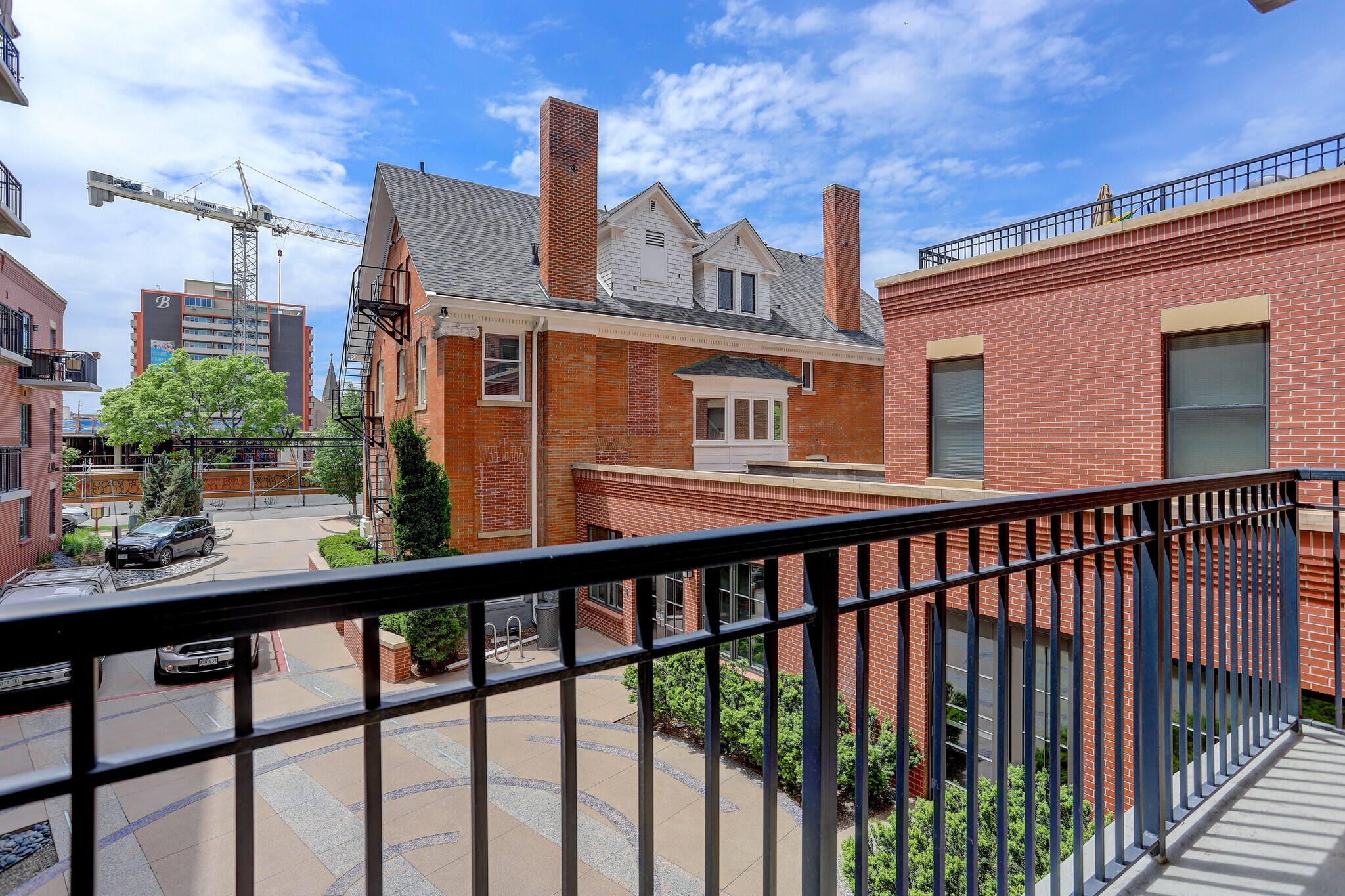 Building Photo - 410 Acoma St