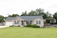 Building Photo - 439 Chetola Rd