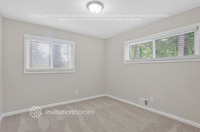 Building Photo - 2805 Cherry Laurel Ln SW