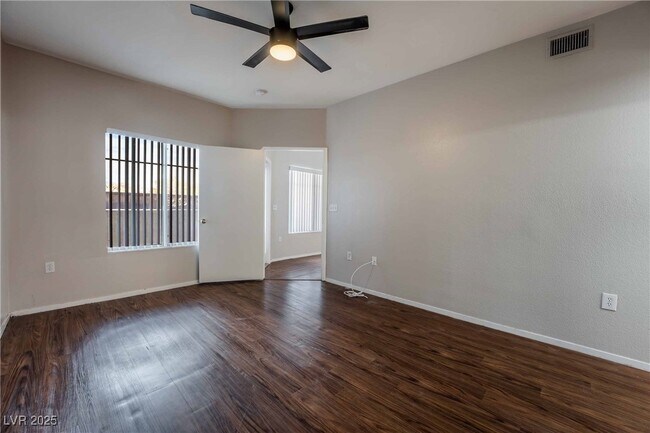Building Photo - 9303 Gilcrease Ave