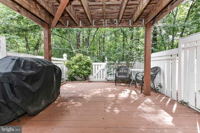 Building Photo - 1661 Fieldthorn Dr