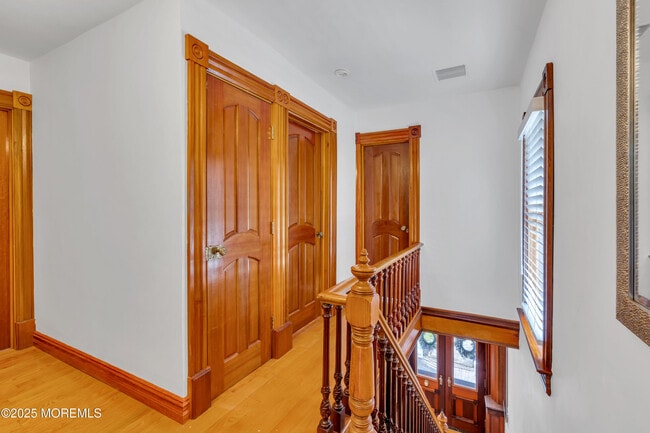 Building Photo - 44 Irving Pl