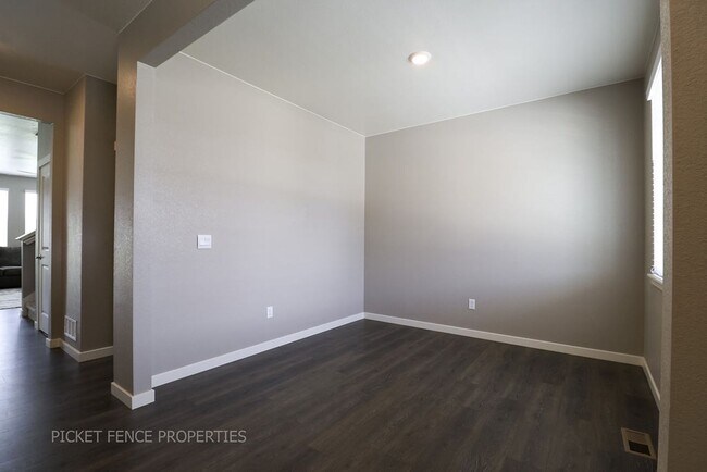 Building Photo - Beautiful New Home in West Greeley!