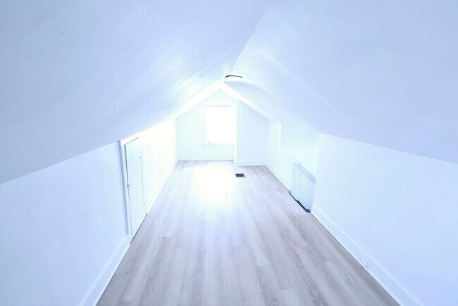 Building Photo - 450 Stanton Ave