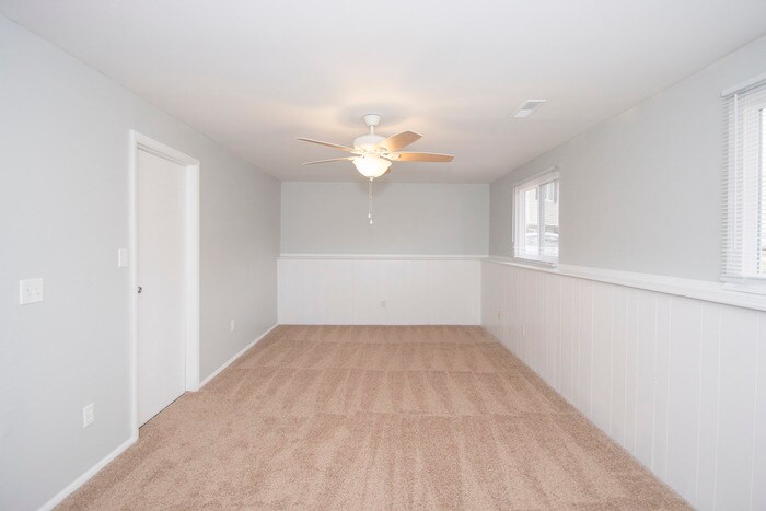 Building Photo - 22 Wayland Ct