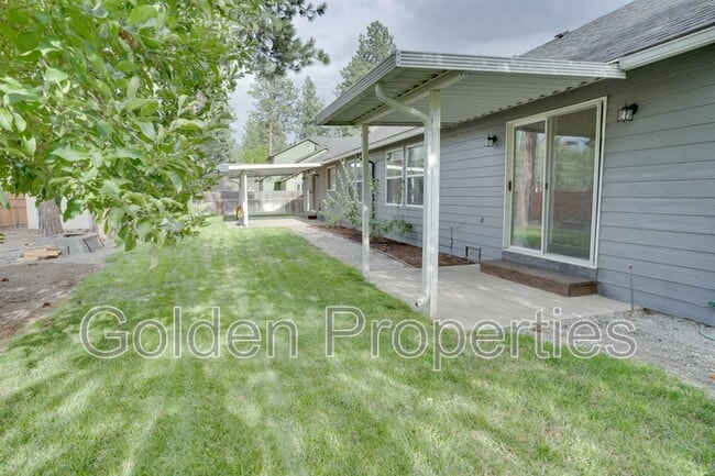 Building Photo - 4741 W Woodside Ave