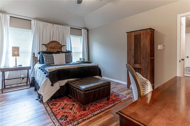 Building Photo - 911 Meadowlark Ln