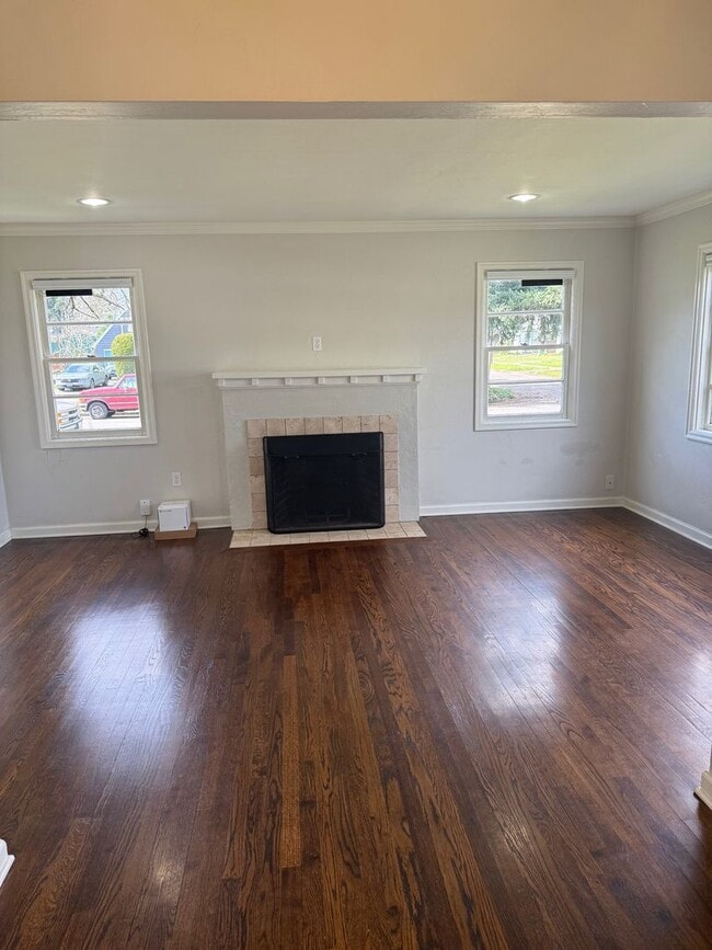 Building Photo - The Cozy Corner