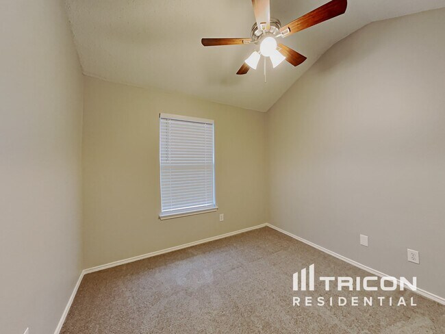 Building Photo - 1119 Cavalcade Dr