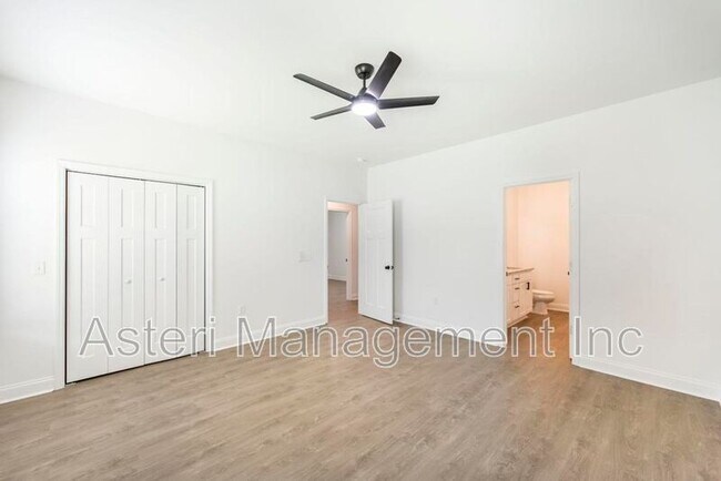 Building Photo - 2141 Houston Lake Rd