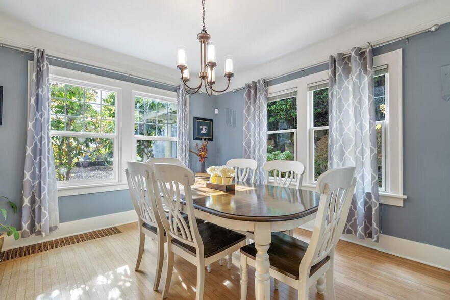 Building Photo - 1514 Bigelow Ave N