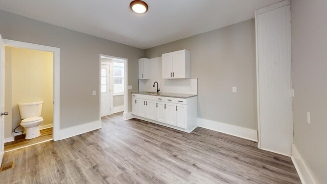 Building Photo - 3794 W 31st St