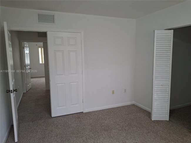 Building Photo - 8372 SW 25th Ct