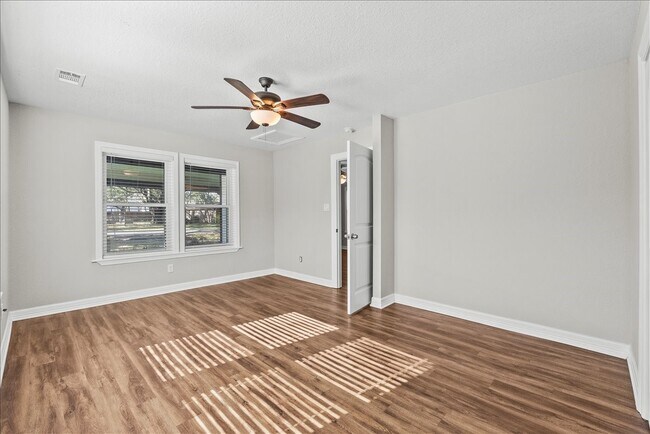 Building Photo - 120 Illinois Ave