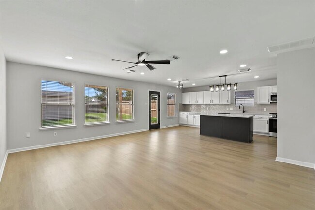 Building Photo - 6334 Cottage Stream Ln