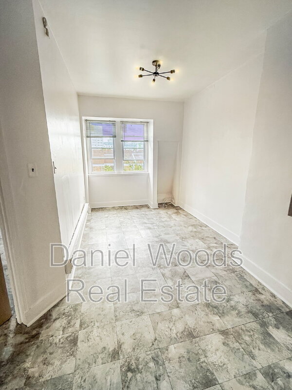 Building Photo - 3927 Powelton Ave