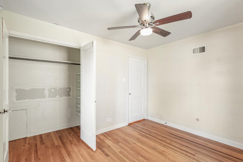 Building Photo - 1663 Poplar St
