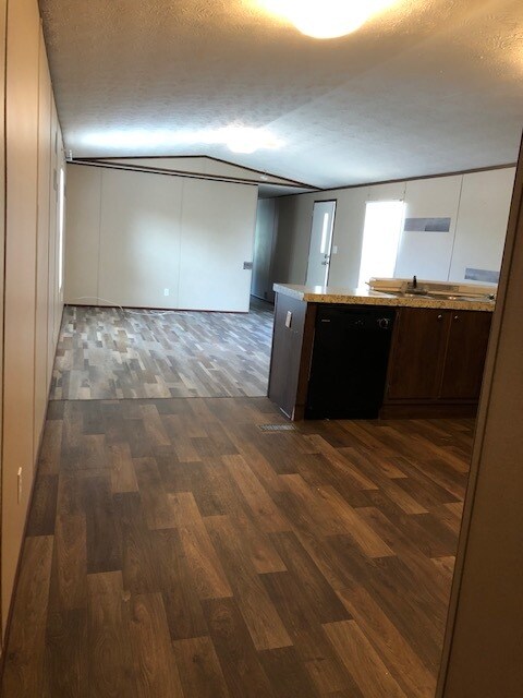 Building Photo - 2800 Veterans Blvd