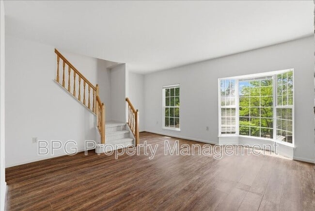 Building Photo - 522 Breckinridge Square SE