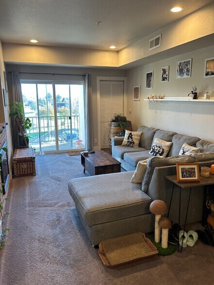 Building Photo - 1401 W 85th Ave