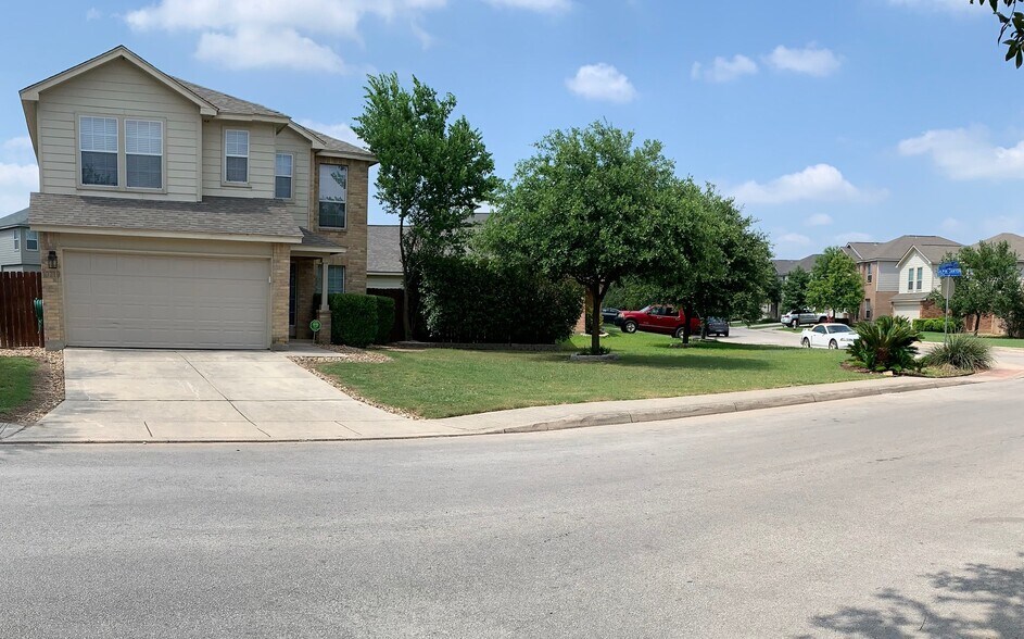 Building Photo - 10219 Roseangel Ln