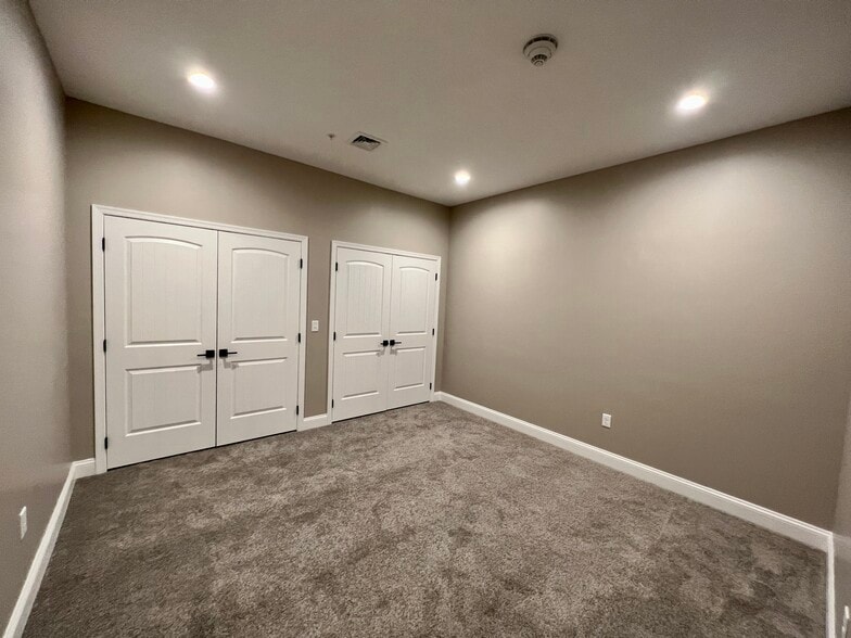 Building Photo - 2 N 9th St