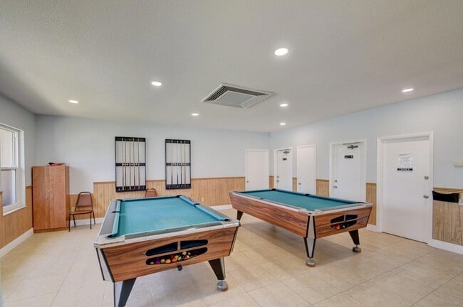 Building Photo - 5730 Fernley Dr E