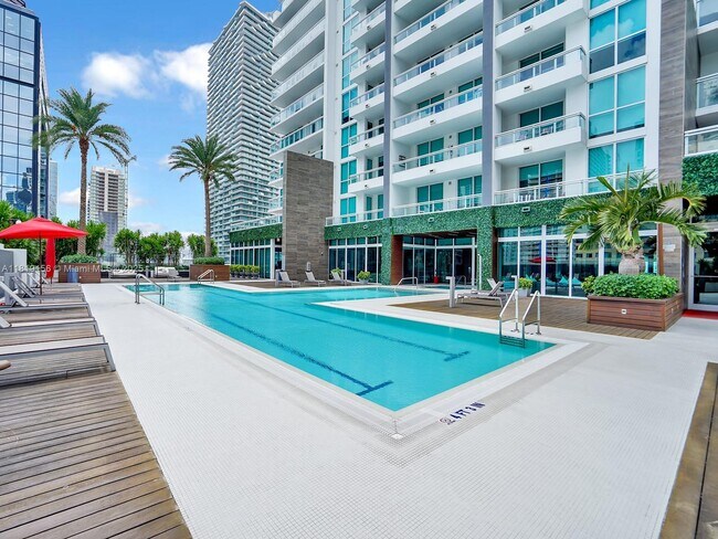 Building Photo - 1080 Brickell Ave