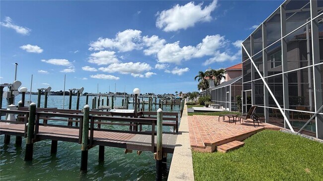 Building Photo - 218 Sand Key Estates Dr