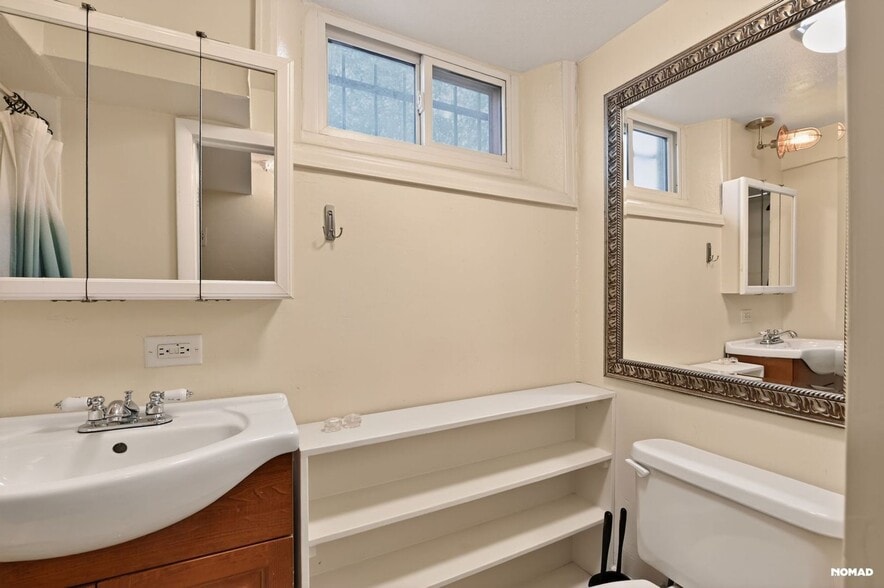 Building Photo - 3355 W 39th Ave